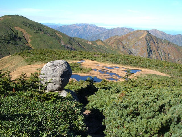 【名古屋発】■２０２６年１０月８日（木）■〔上級+〕次晴登山部　越後駒ヶ岳と平ヶ岳　 ２泊３日　★次晴登山部会員割引対象ツアー　日本百名山と名峰を歩く旅　　♪名鉄の泊りトレッキング1