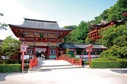 【徳山・防府・新山口発】 カウントダウンハウステンボスと祐徳稲荷初詣・武雄温泉 夜行２日間