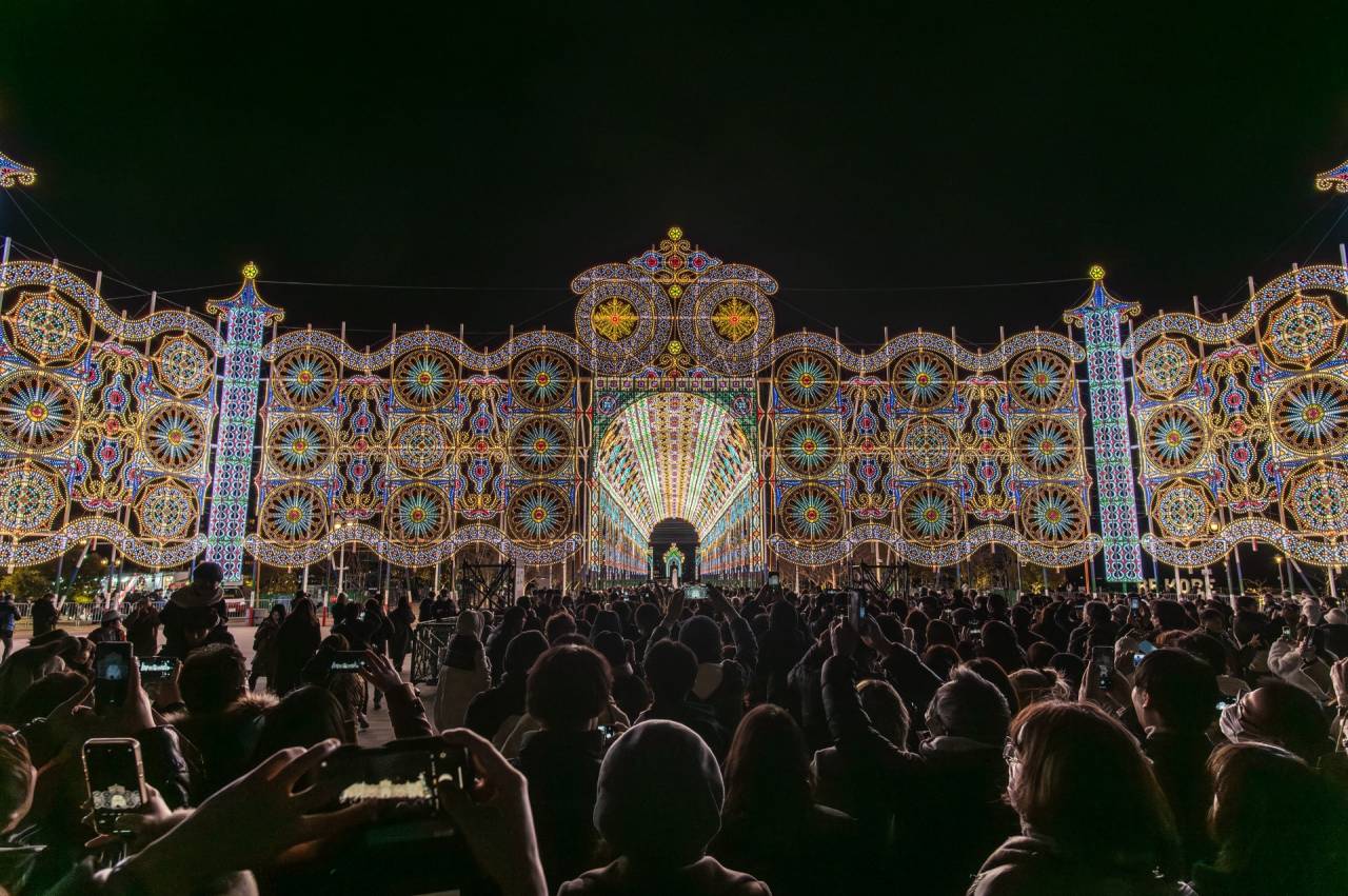 KOBEルミナリエ2026と春節賑う南京町&神戸港クルーズ【三日市・河内長野・富田林・藤井寺発】1