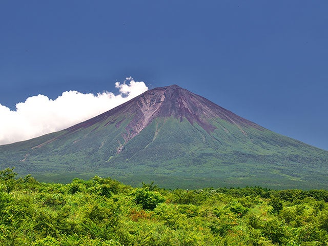 【名古屋発】■２０２６年７月２０日（月・祝）■〔中級〕日本百名山と名峰を歩く旅　富士山　２泊３日　♪名鉄の泊りトレッキング1