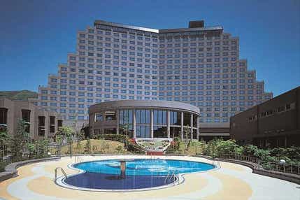 【大宮駅発】 ＜WEB予約・カード決済限定 入湯税は現地払い＞東北・福島の名物料理や旬の食材を使った自慢のディナービュッフェが自慢のリステル猪苗代ウイングタワー２日間