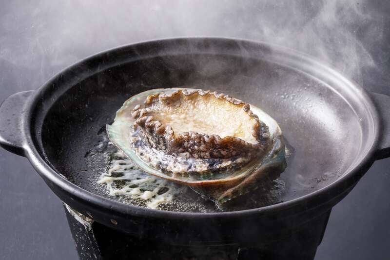 【京都・滋賀発】約1ｋｇのお持ち帰り付！あら川の桃狩りと白崎海洋公園　和歌山・日帰り2