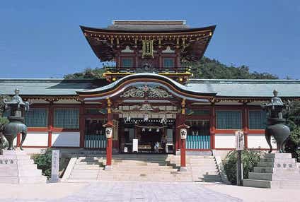 【新大阪・新神戸・姫路・岡山駅発】 【新春】新春山口三社初参りと長門湯本温泉初湯 本場下関ふく料理と萩城下町を巡る 3日間