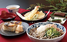 明石・名谷・三宮　発
七尾湾・能登半島を望む贅沢なお宿和倉温泉のと楽と能登半島を巡る3