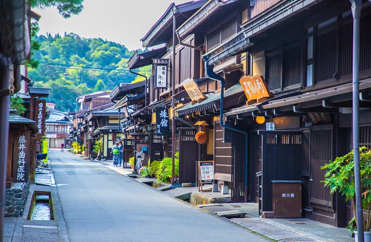 全日程催行決定🚌【名古屋発】歴史と伝統を旅する「郡上八幡・飛騨高山・白川郷」3古都巡り満喫日帰りバスツアー3