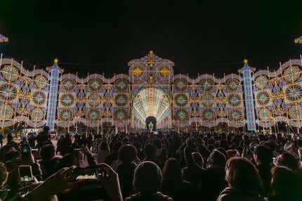 KOBEルミナリエ2026と春節賑う南京町&神戸港クルーズ【大和八木・橿原神宮・五位堂発】