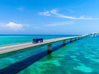 ■【絶景1日バスツアー付】レンタカーなしでも観光できる！宮古諸島5島をめぐるホテル発着のガイド付きバス♪目の前ビーチのリゾートホテル！ホテルブリーズベイマリーナ指定  2泊3日