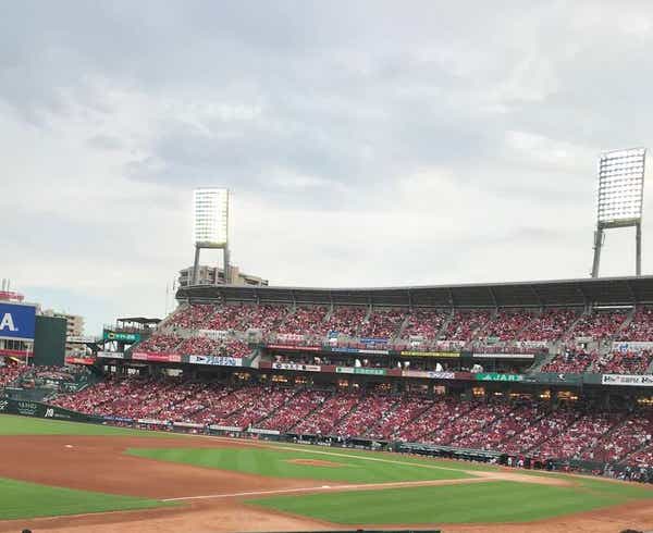 【現地　集合・解散】 《プロ野球》夏休み！ マツダスタジアム  読売ジャイアンツＶＳ広島東洋カープ 観戦と世界遺産 宮島 ２日間1