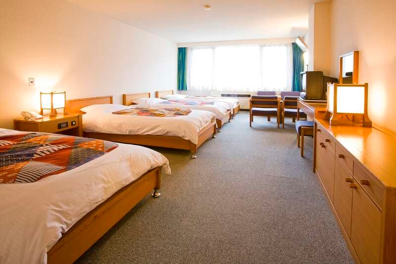 【近鉄京都駅発】 《近鉄特急ひのとり利用》山岳リゾートの聖地・雪解けの上高地と南信州桃源郷『阿智村・花桃の里』2日間3