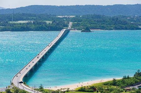 ≪仙台空港発着/基本プラン≫4泊とも当社基準Aランクデラックスホテルに泊まる！南国20景めぐり　沖縄ゴールデンルート5日間　手つかずの自然が残るやんばる地域など本島最北端の観光にもご案内！2