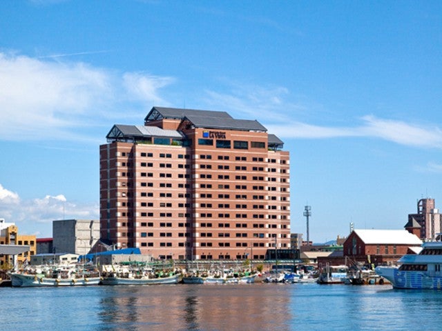 ■【早割60！出発60日前までのお申込み限定プラン♪】≪函館空港利用≫赤レンガ倉庫群が広がるベイエリアに位置！ラビスタ函館ベイ指定4泊5日（レンタカープラン）1