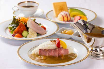 【群馬県内発】 ちょっぴり贅沢な金谷ホテルでランチ・栃木県ブランドイチゴ食べ比べ