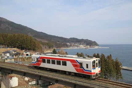 【宮城県内発】 リアス式海岸を体感！三陸鉄道乗車と 白亜の釜石大観音＆泳ぐホタテ御膳（日帰り）