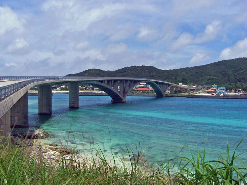 【伊丹空港発着】 ≪ひとり旅≫ 透き通るケラマブルーを体感！慶良間諸島５島周遊３日間2