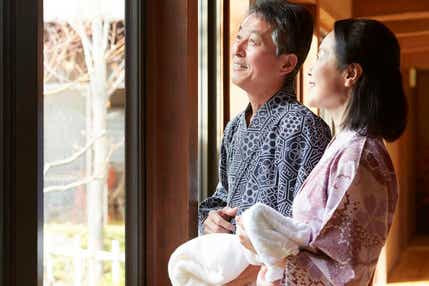 【神奈川県内・町田発】 1泊4食付！夫婦の日記念ミステリーツアー 湖畔の宿で過ごす癒しのひととき・・・2日間