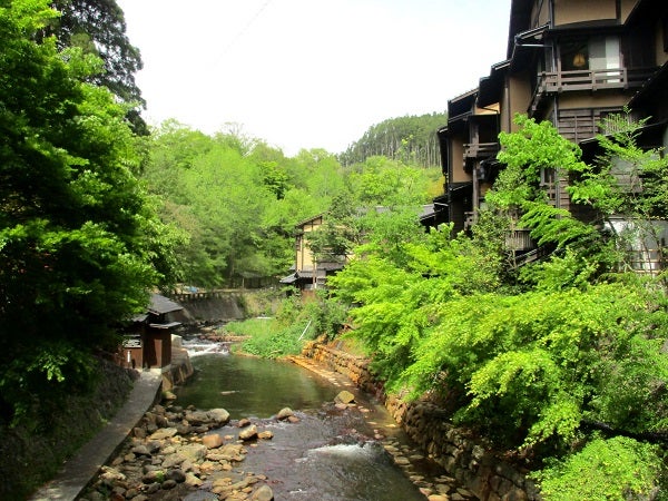 サクッと香ばしいあか牛かつ重ランチと湯ったり黒川温泉　 日帰りバスツアー🚌1