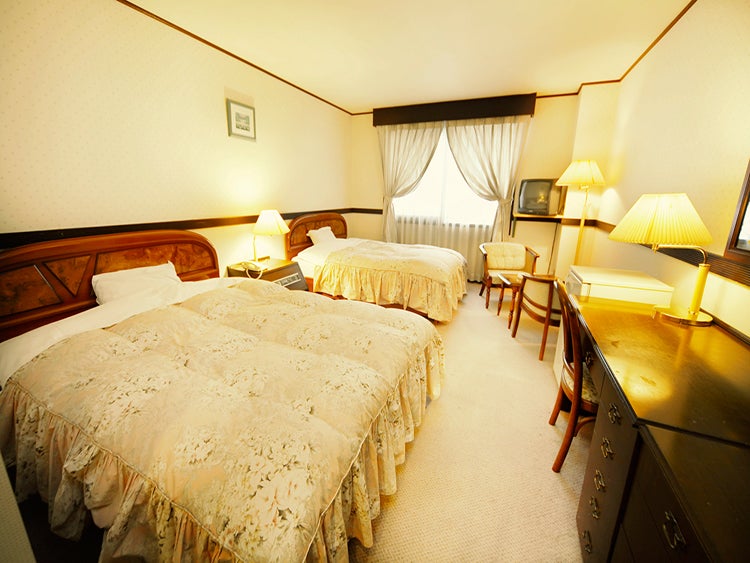 朝発バス/ホテルエルディア・2泊リフト券付（利用日数選択）2