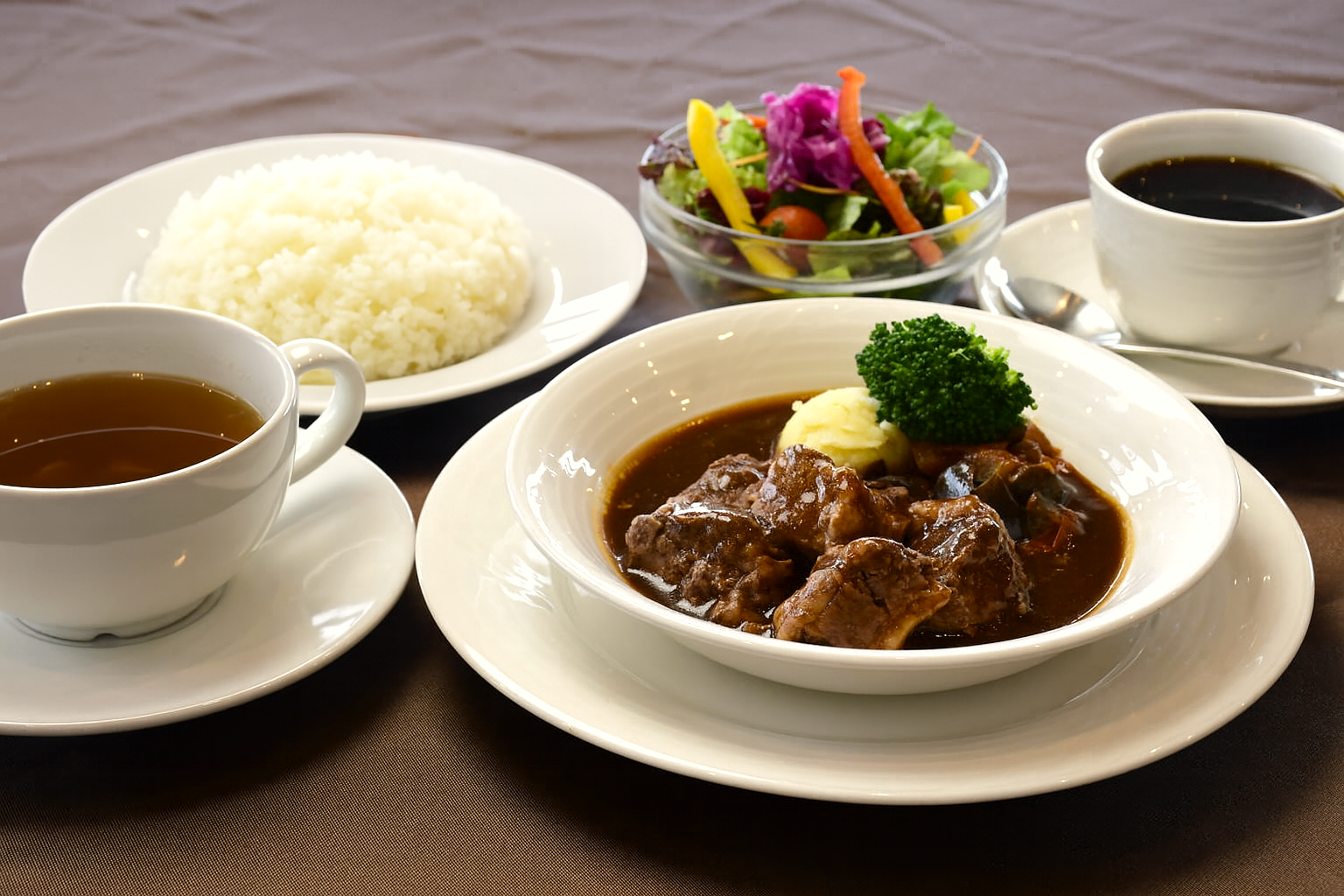 【松戸・青戸発】幻想的な‟光の祭典”「さがみ湖イルミリオン」と桔梗信玄餅詰め放題＜コースNo.25-1130-D＞（京成トラベル）3