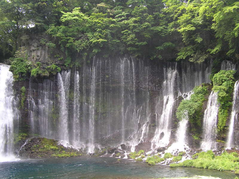 【近鉄（大阪難波駅～大和八木駅）発】 《近鉄特急ひのとり利用》お正月！富士山周遊、富士河口湖「ふじさんデッキ」・石和温泉3日間3