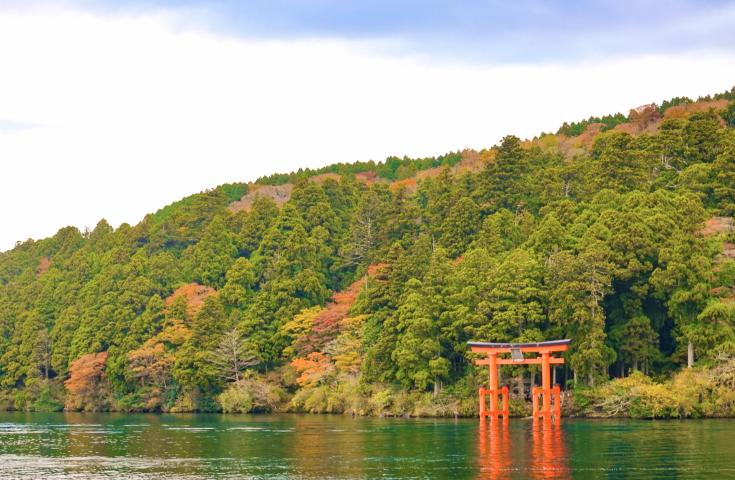 [上野/品川発]関東近郊の人気観光地箱根・大涌谷を巡るバスツアー！御殿場アウトレットでショッピングもお楽しみいただけます。 (英語ガイド付)2
