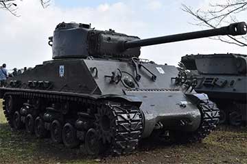 【開設７４周年記念行事。本物の戦車や装甲車などの迫力満点の装備品アトラクションにびっくり！/横浜・たまプラ発】陸上自衛隊土浦駐屯地開設記念行事見学1
