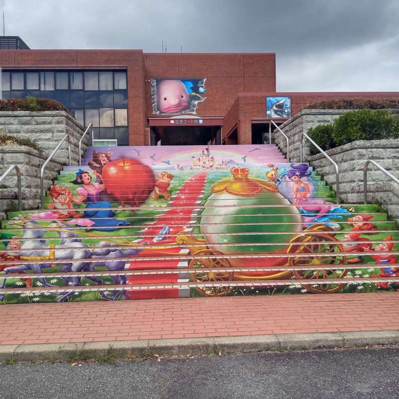 【奈良県内発】 名勝！兵庫百景「闘竜灘」＆日本料理店「味処豊後」でご昼食 バラの名所巡りと「加東アート館」と日本遺産「播州清水寺」青もみじ　日帰り2