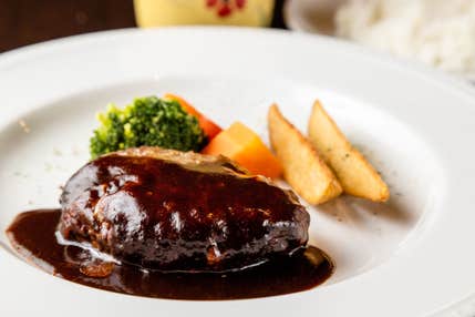 鳳凰の旅【京成船橋発】那須高原和牛のハンバーグランチ＆とちおとめ食べ放題＜コースNo.25-1142＞（京成トラベル）