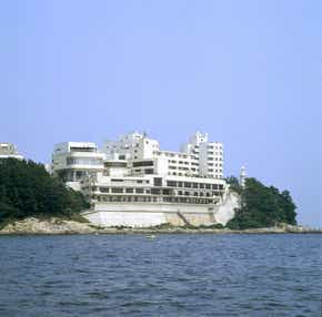 【福井県内発】 懇親おわびツアー 三河湾を眺望する絶景のお宿 愛知 西浦温泉「龍城」と蒲郡みかん狩り・食べ放題2日間