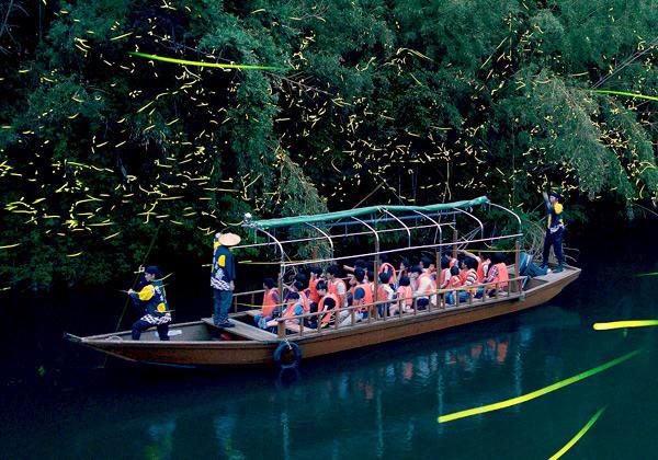 木屋川のホタル舟から見る幻想的なホタルとふくづくし膳1