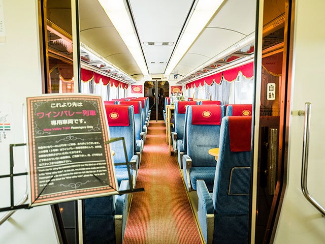 ◆名古屋発着◆【ジャンボマーチ／添乗員同行】　18名様限定！大人気！北信越地方４つの観光列車と雪の大谷を楽しむ　3日間2