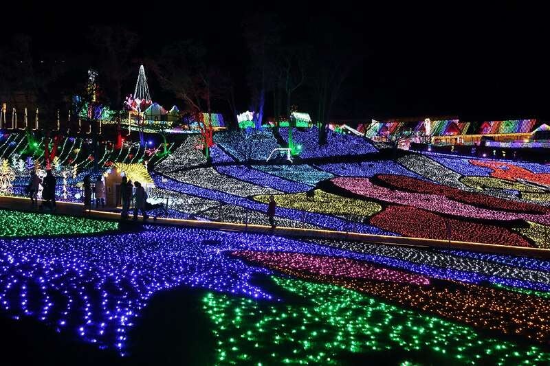 【神奈川県内・町田発】 約300万球の光と音楽の世界「東京ドイツ村イルミネーション」 ～日本一の店舗数「全330店舗」三井アウトレットパーク木更津～2