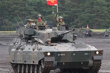 【開設72周年記念行事。本物の戦車や装甲車などの迫力満点の模擬戦闘訓練にびっくり!/さいたま新都心発】陸上自衛隊富士学校・富士駐屯地開設記念行事見学
