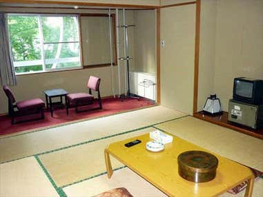 ■●夜発バス 志賀高原(全山券) 手ぶらDEボード・スキー 志賀ハイランドホテル本館(1泊4日)