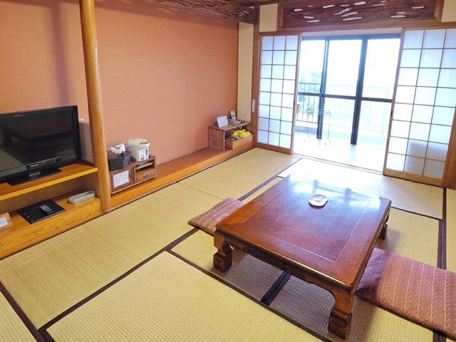 ■往復航空機利用で行く世界遺産「屋久島」≪レンタカー付≫屋久島グリーンホテル指定 【朝食・夕食付】　1泊2日2