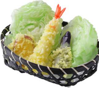 【福井メイン/南行ルート発】 夏の思い出作り！世界に誇る日本の技術・食品サンプルと美濃和紙を使ったうちわ作り体験　岐阜日帰り