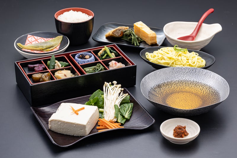 【富山・石川発】 【北陸新幹線・サンダーバード利用】春から新緑の京都嵐山と嵯峨野トロッコ列車　日帰り2