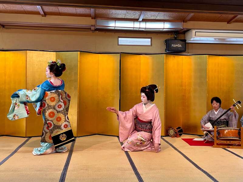 【山形県内発】 復活伝統芸能「●●芸妓」の舞も観賞！年度末ミステリーツアー　宿泊編　２日間 2