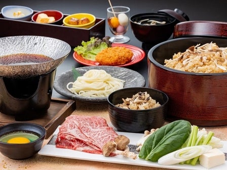 中部発 日帰り 紅く彩る全長2,161mの秋空さんぽ！秋の御在所岳と松茸づくしの近江牛すき焼き＆松茸5本・シャインマスカットのお土産付！椎茸ご飯食べ放題付！＜JAMJAM TOUR＞2