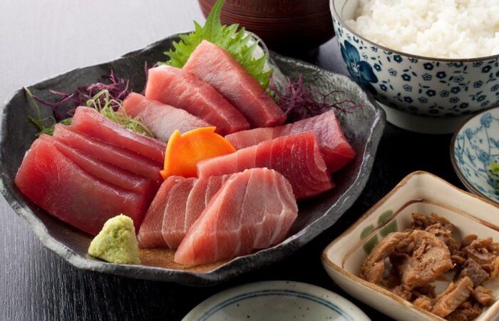 【西船橋発】　春の三浦海岸を散策！1,000本の河津桜と贅沢まぐろ御膳で贅沢なひととき♪2