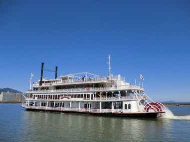 【福岡・熊本・鹿児島県内／博多駅・小倉駅発】 GWに行く、関西三都めぐり神戸、京都、大阪　爽快！！びわ湖ミシガンクルーズ３日間