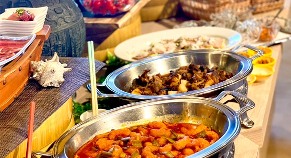 ＜新宿発・西船橋発＞ ＧＷたっぷり２時間滞在！ あしかがフラワーパーク奇蹟の大藤 と 蔵の街とちぎ　～栃木グランドホテル「和洋中30種類の創作バイキング」の昼食付♪～3