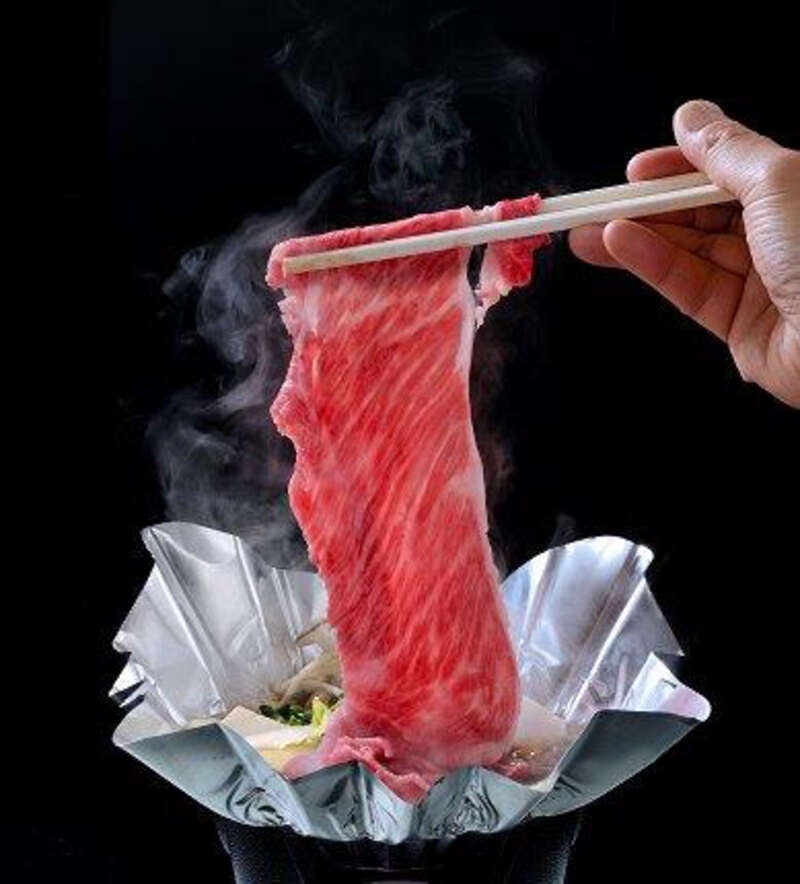 【鳥取・ハワイ・倉吉発】 竹の子バイキング＆千屋牛を食す♪藤・ポピー・ネモフィラが咲く岡山春の花旅　日帰り2