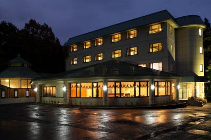 【三宮・大阪・京都】夜発　［Ｈａｋｕｂａ４７　ウインタースポーツパーク＆エイブル白馬五竜スキー場　リフト券付］ホテル　オークフォレスト２泊（滞在中利用ＯＫのレンタル付）＜２０２５－２０２６　ＪＡＭＪＡＭスキー＆スノボ＞