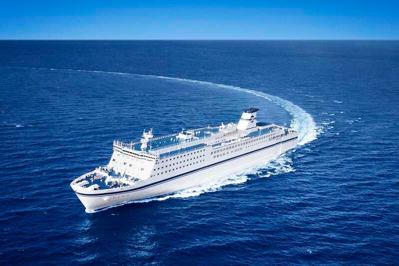 【青森空港発】 “洋上の動くホテル”4つのフェリー個室船室で航く☆憧れの日本一周クルーズ8日間1