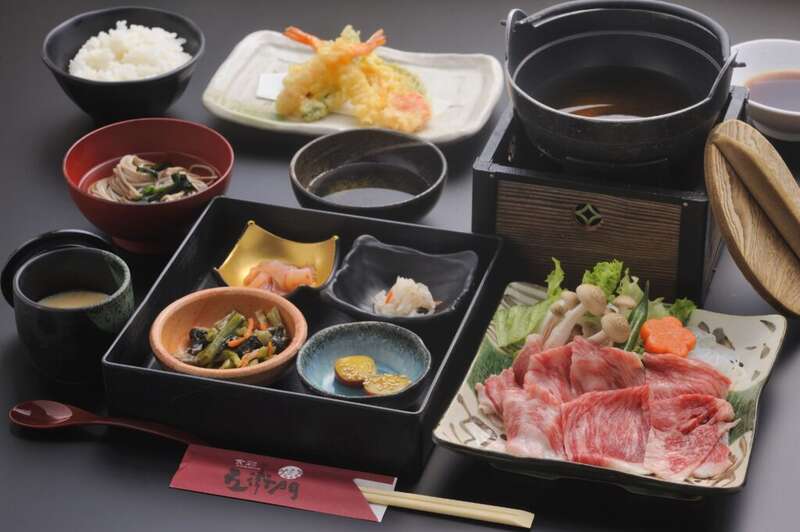 【山口県内／小倉駅発】 九州うまいもん巡りと別府・湯布院・宇佐神宮初詣3日間2