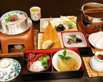 【群馬県内発】 ご愛読感謝企画　晩秋の伊豆味覚膳とみかん狩り食べ放題！～話題の箱根駅伝ミュージアムと芦ノ湖畔さんぽ　日帰り