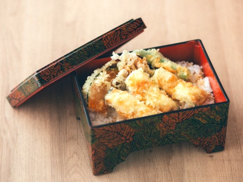 【名古屋・一社発】花の祭典！浜名湖花フェスタ＆いちご狩り＆うなぎパイ工場＆浜名湖産うなぎの天重とオードブルビュッフェ3