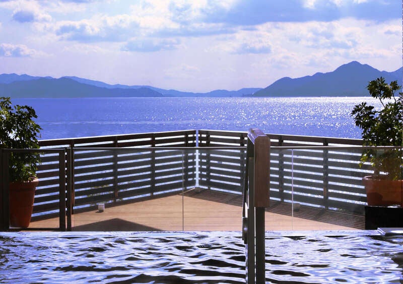 【茨城空港発】 スカイマーク利用 大塚国際美術館・しまなみ海道・宮島・広島・姫路　4日間2