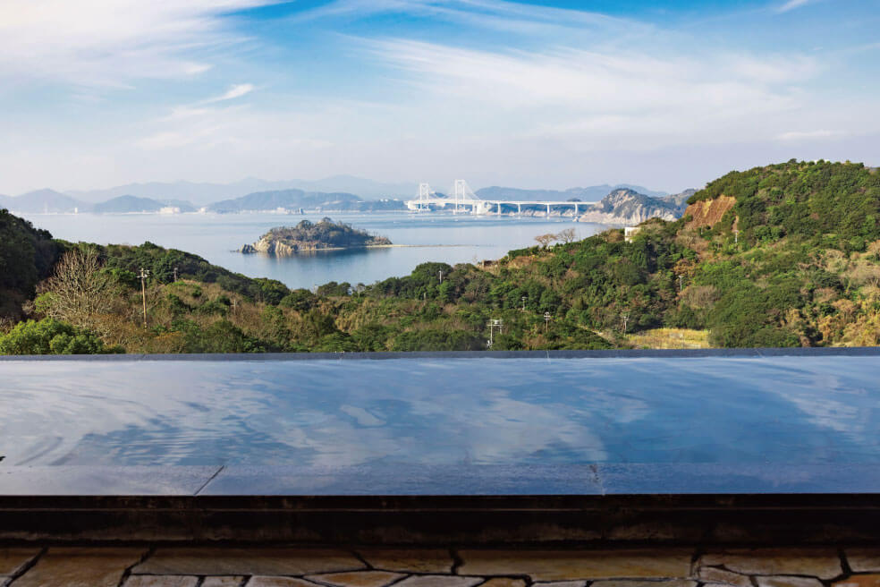 ＜兵庫＞休暇村南淡路で食す「3年とらふぐ」のご昼食【垂水・名谷出発】2