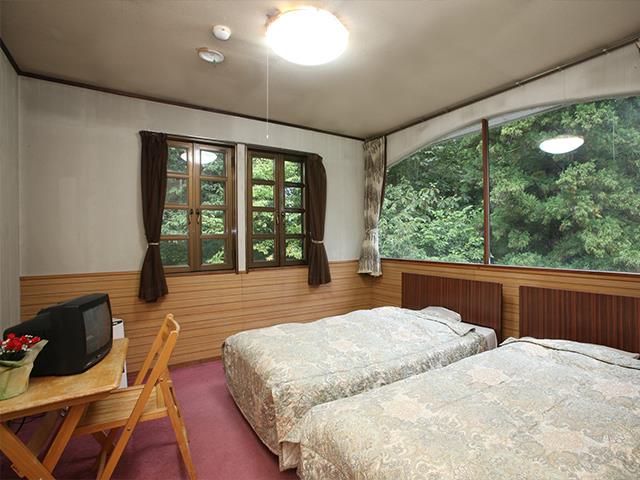 ■●夜発バス　X-JAM高井富士＆よませ　手ぶらDEボード・スキー　シャトーテル北志賀（1泊4日）1